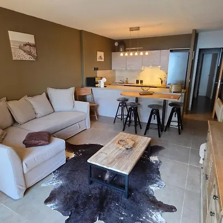 Apartament 2 Pieces Climatise, Vue Mer, - Fr-1-780-97 *