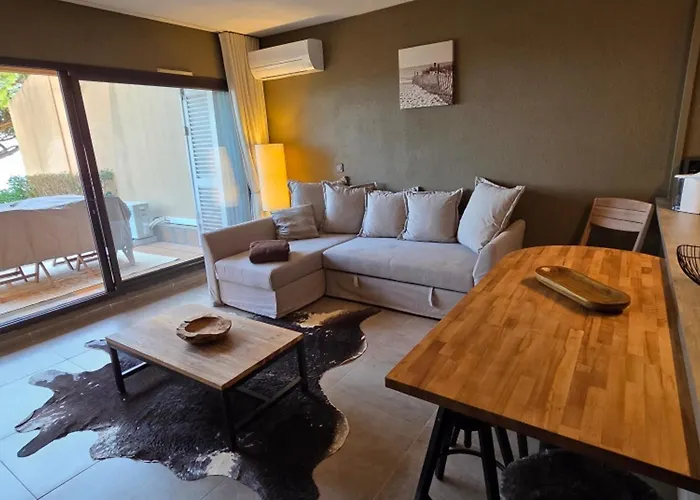 Appartement 2 Pièces Climatisé, Vue Mer, - Fr-1-780-97