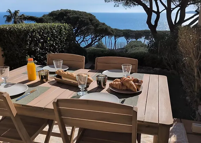 2 Pieces Climatise, Vue Mer, Sainte-maxime - Fr-1-780-97 * Sainte-Maxime